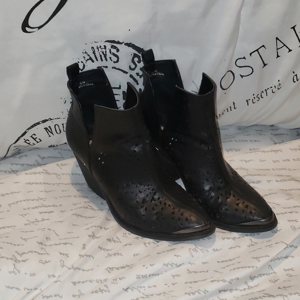 Not Rated Laser Cut Booties